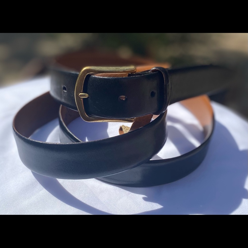 VTG Men’s Wearhouse 🇮🇹 Made Leather Belts Sz 44